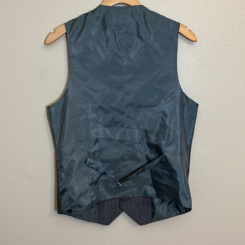 ASOS Design Grey Herringbone Office Evening Neutral Button Vest - Picture 4 of 8